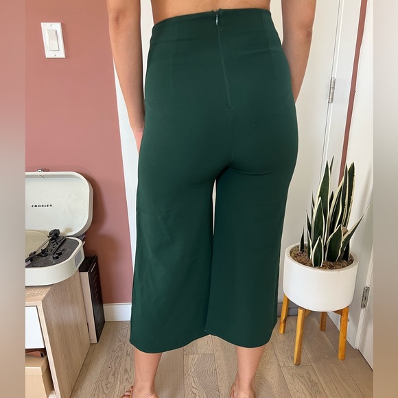 Naked Wardrobe, elegant cropped trousers - Picture 2 of 5